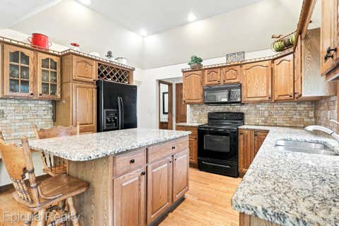 Tiny photo for 11315 Lippincott Boulevard E, Davison Township, MI 48423 (MLS # 20261065161)
