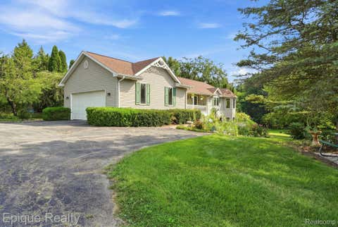 Photo of 11315 Lippincott Boulevard E, Davison Township, MI 48423 (MLS # 20261065161)