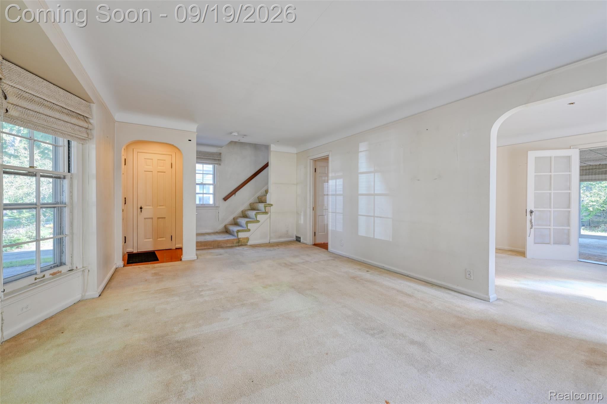 1046 Oakridge Avenue