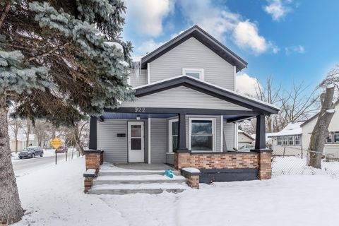 922 Burton Street SW Wyoming City MI 49509