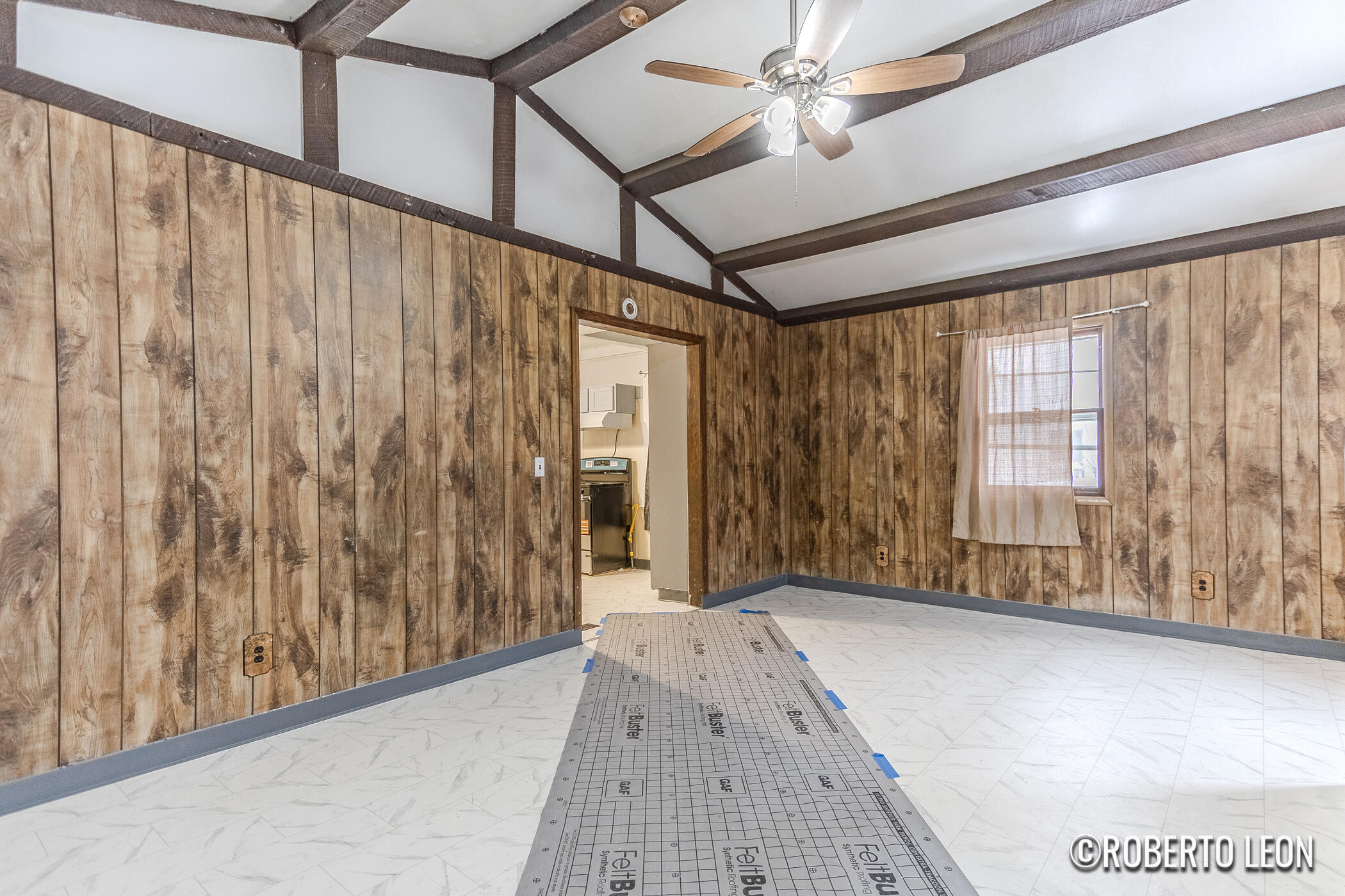 922 Burton Street SW