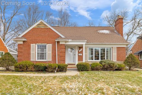 1210 Fairholme Road Grosse Pointe Woods City MI 48236