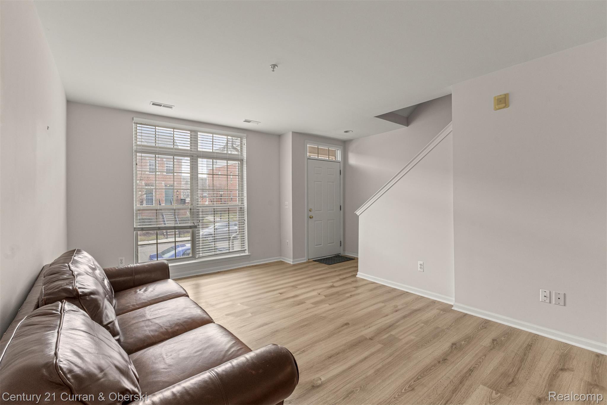 39444 Springwater Drive