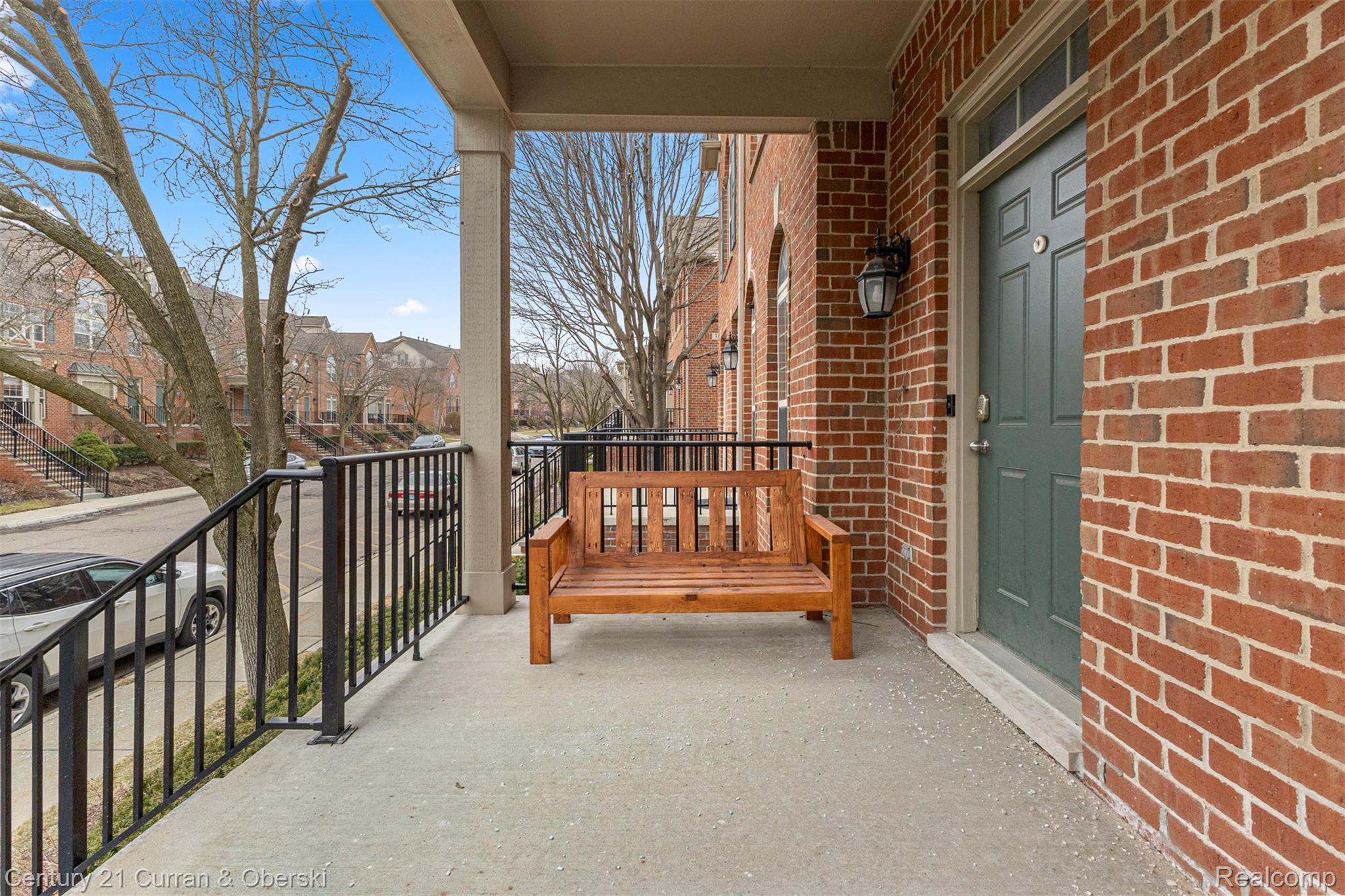 39444 Springwater Drive