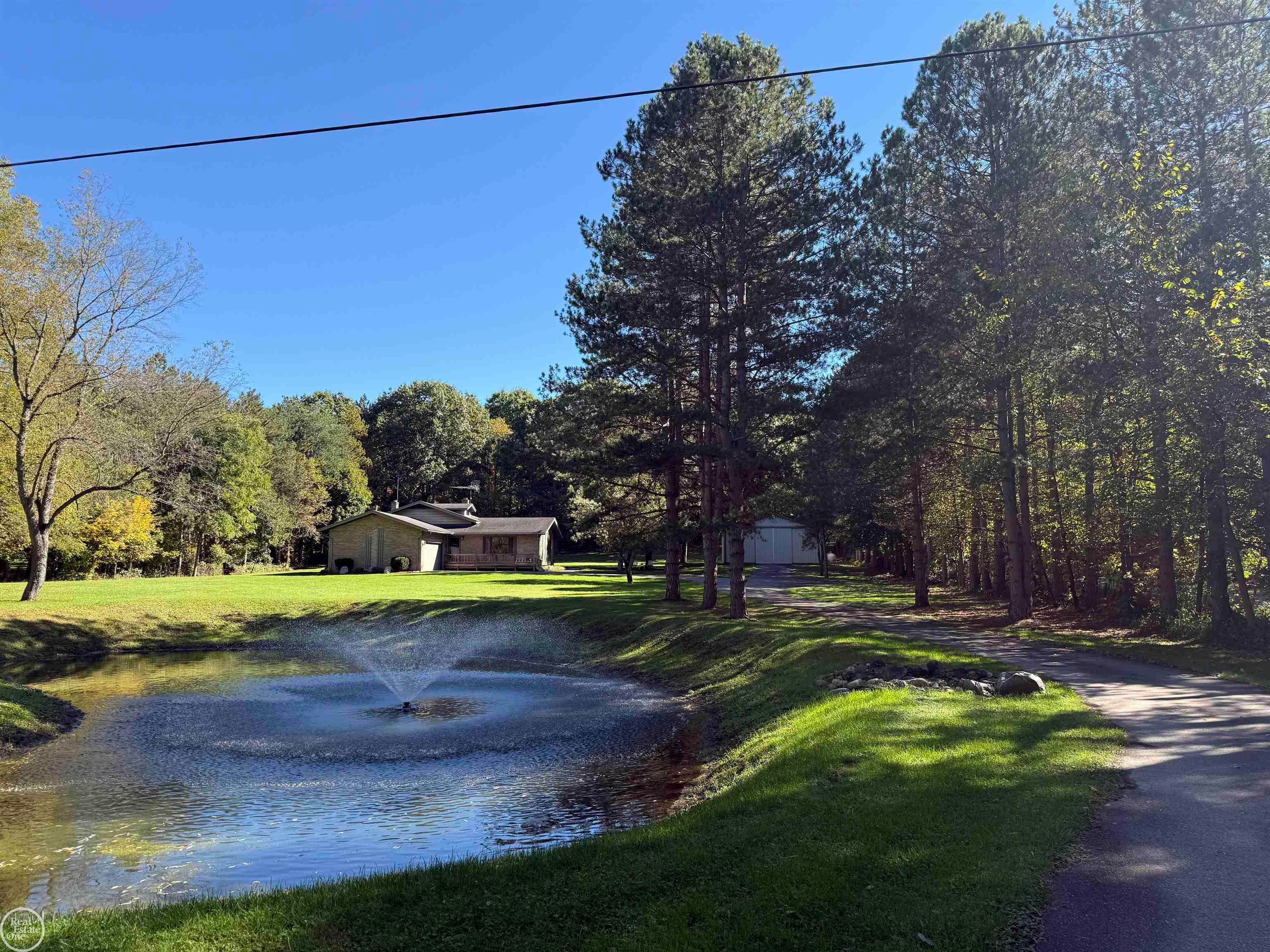 306 N Hurd Road