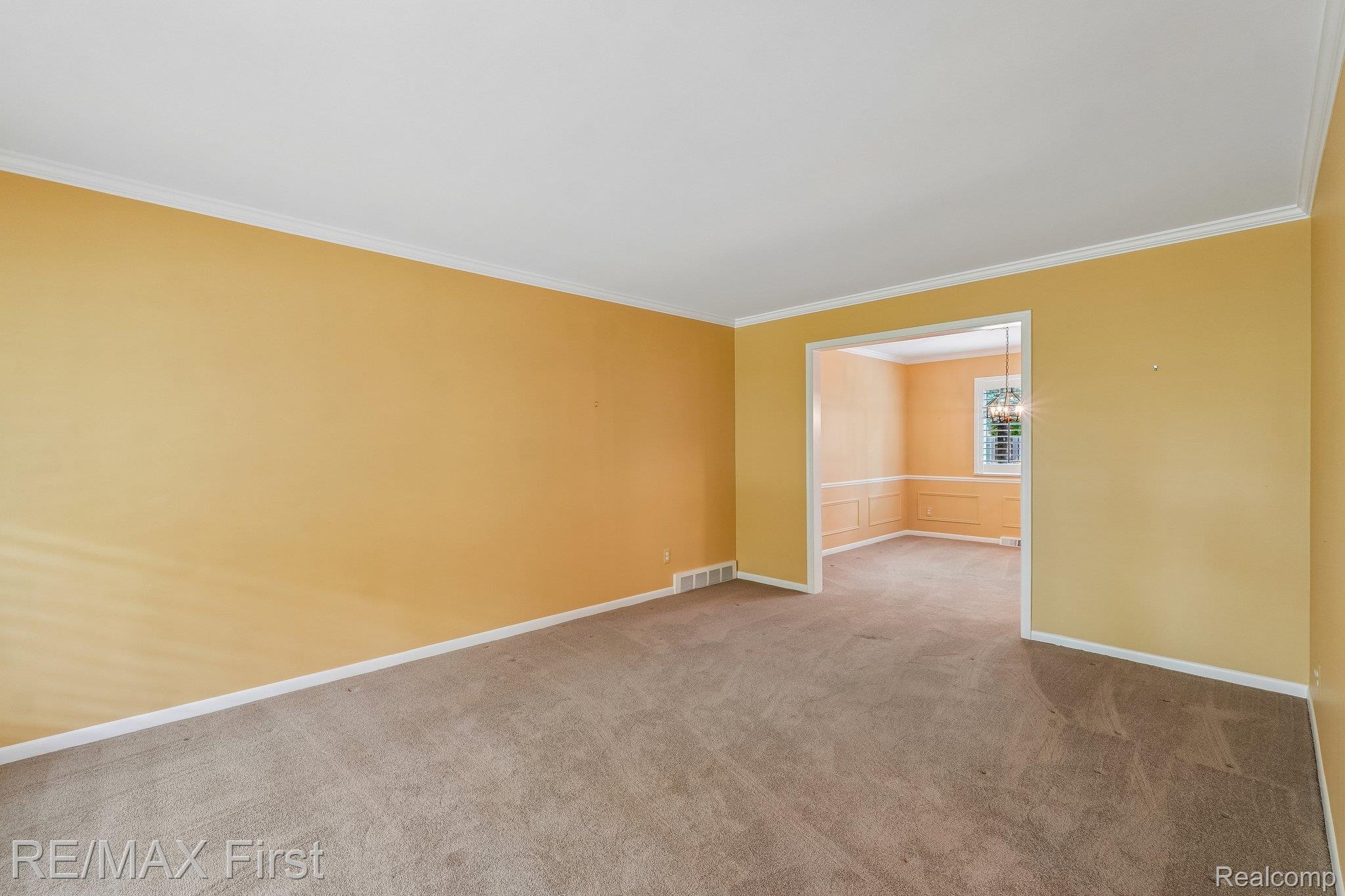3232 Essex Drive