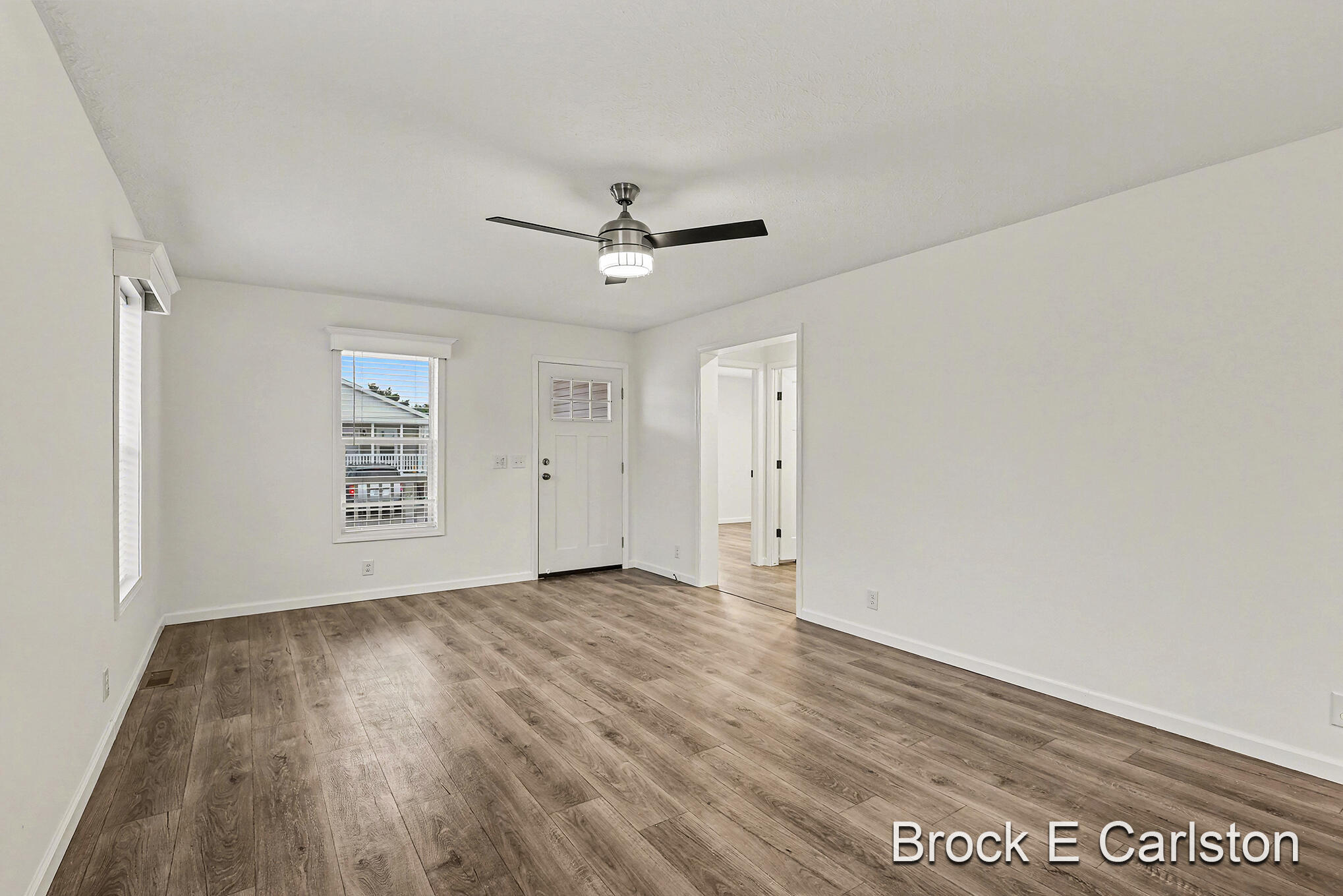 1283 E Ellis Road 31