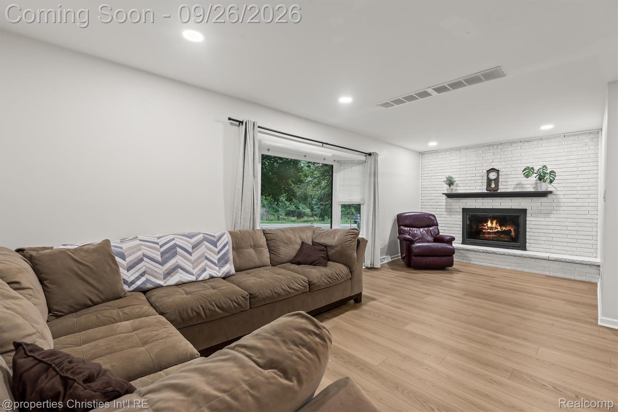 225 S Williams Lake Road