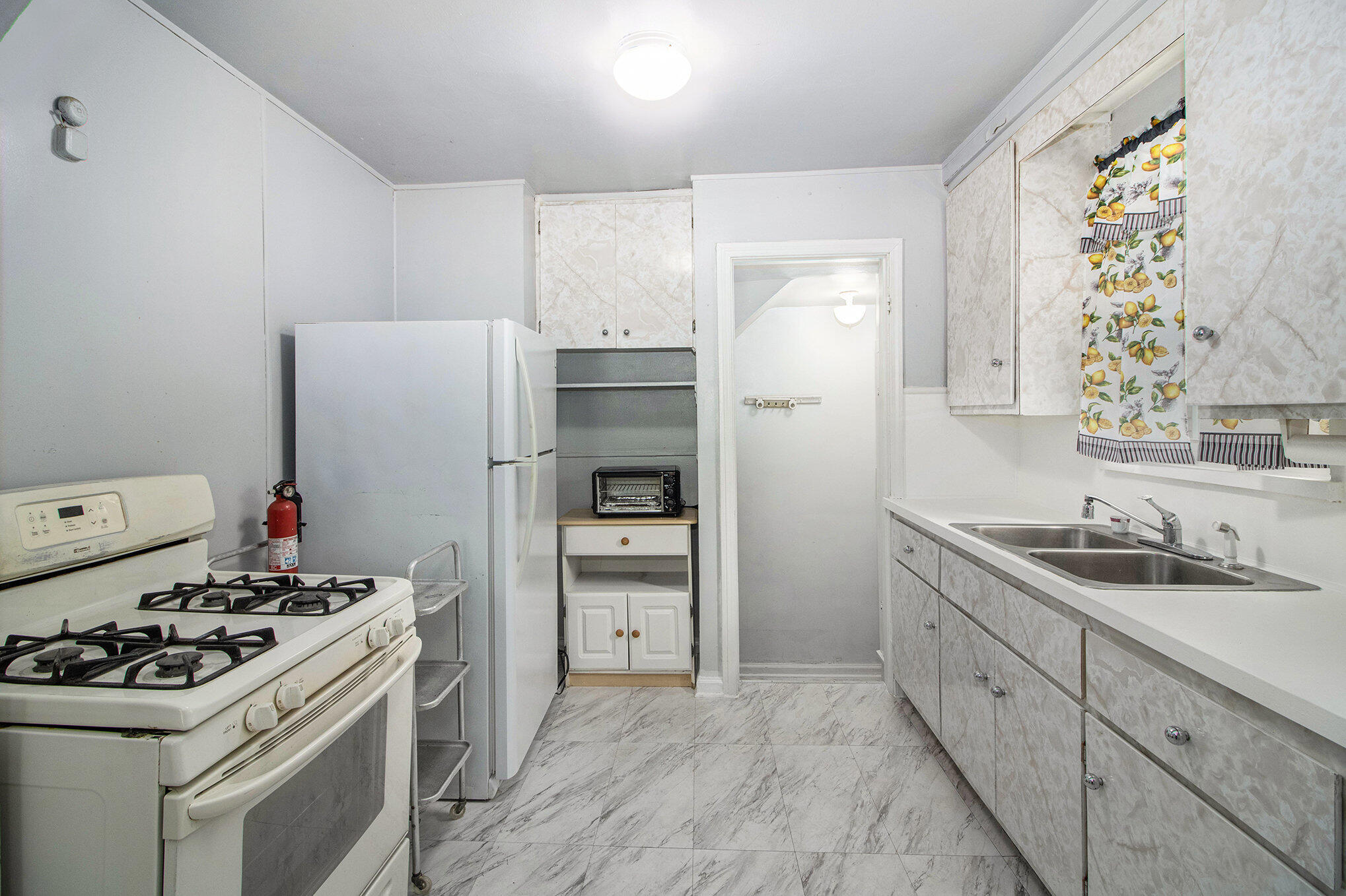 19442 Moenart Street