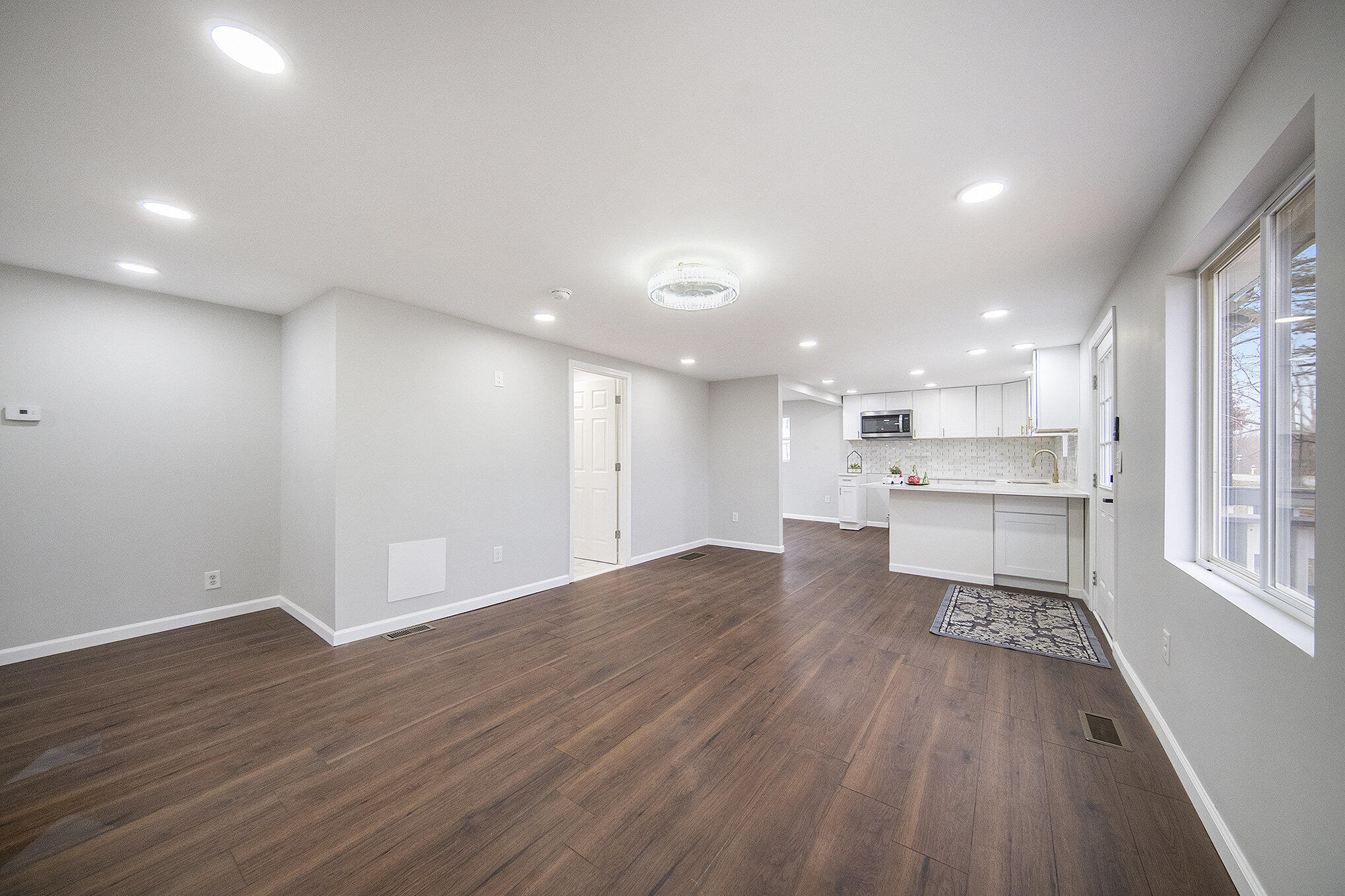 6465 N Adrian Highway