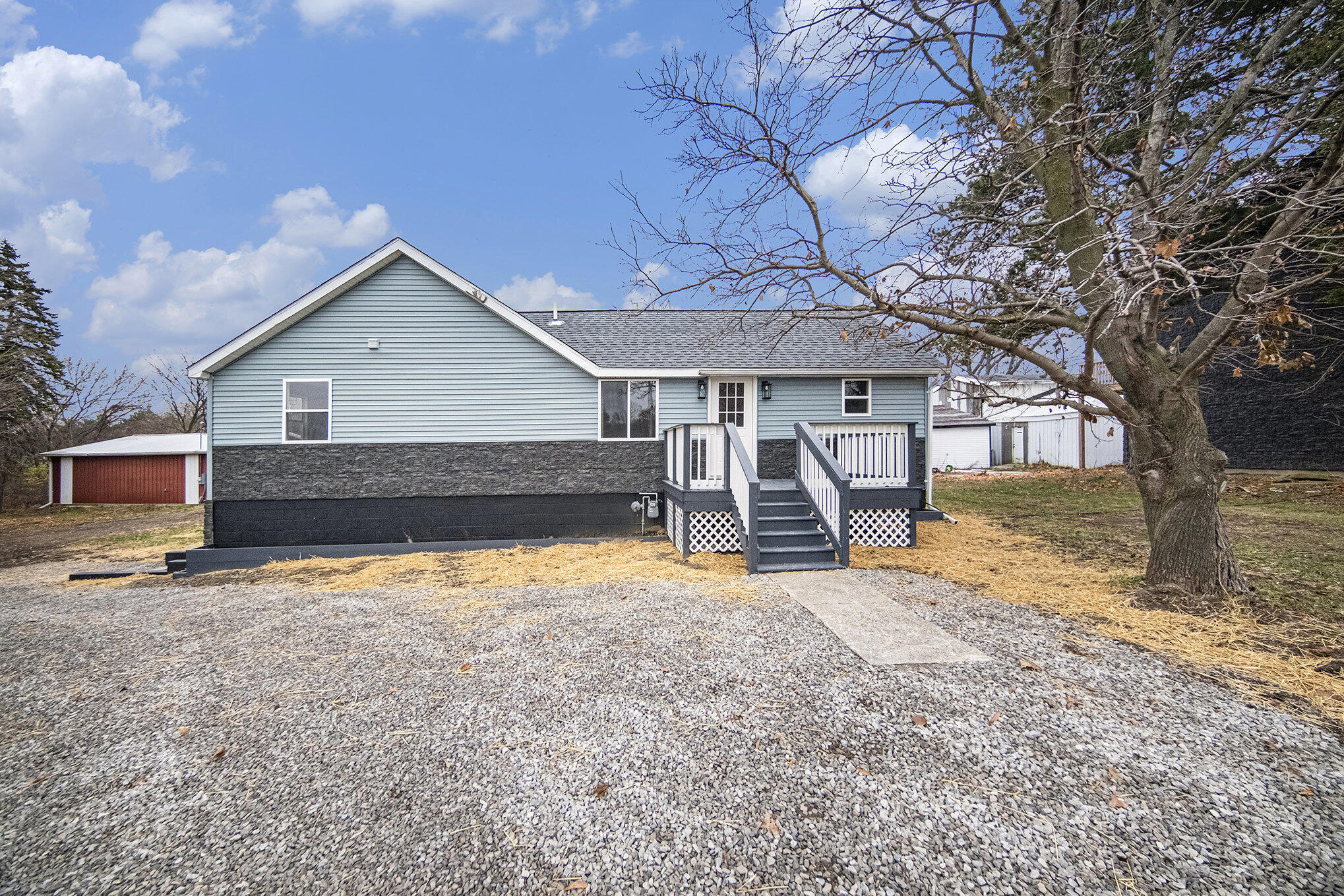 6465 N Adrian Highway