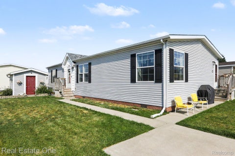 Photo of 11160 Walden Court, Green Oak Township, MI 48178 (MLS # 20261063555)