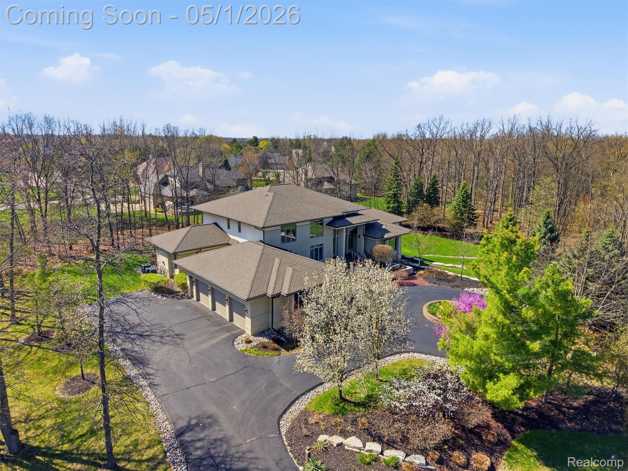 8390 Warwick Groves Court