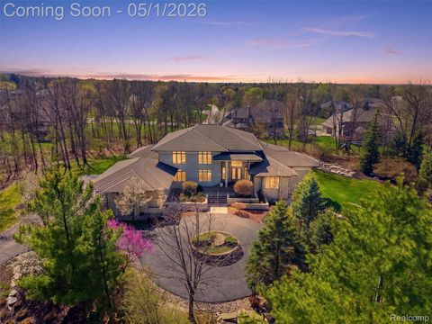 8390 Warwick Groves Court Grand Blanc Charter Township MI 48439