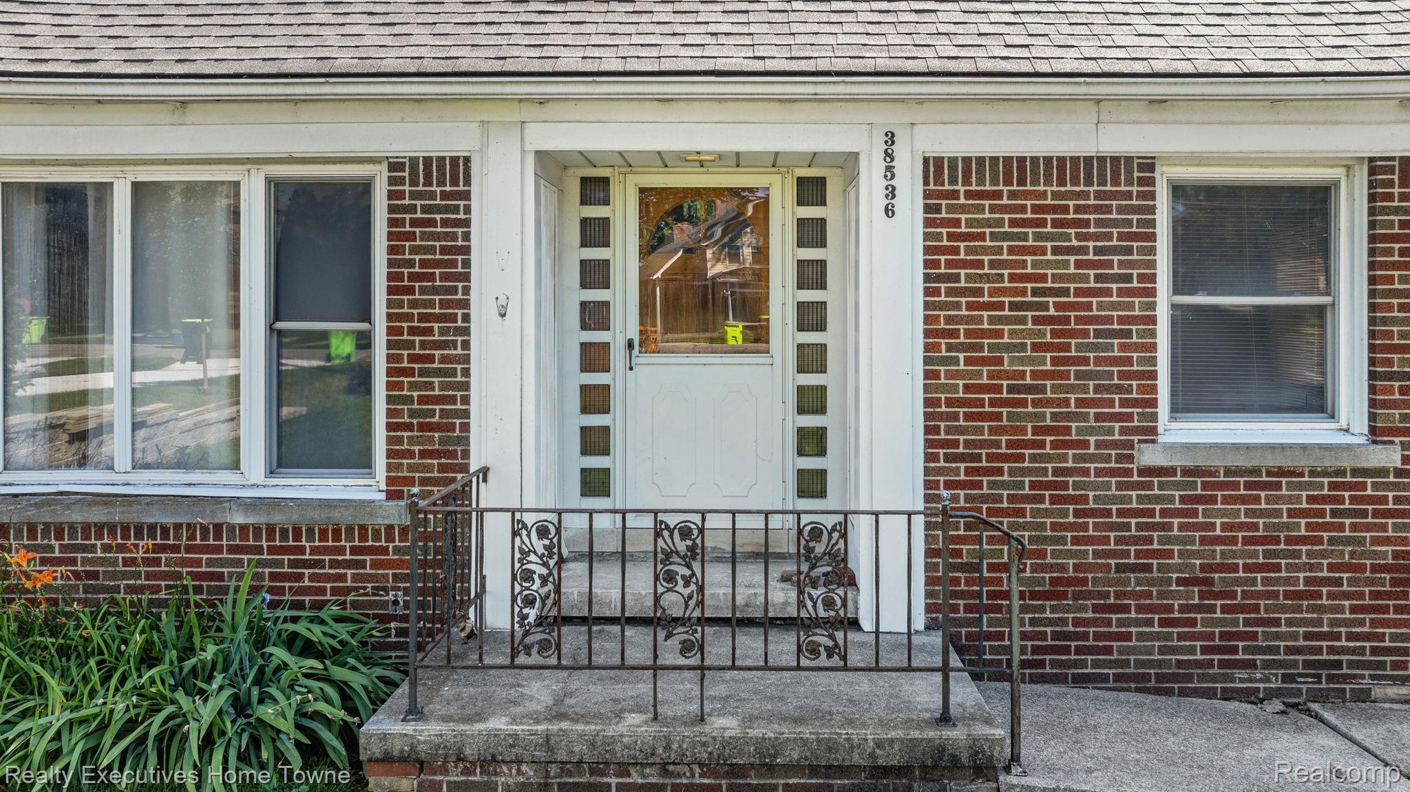38536 Lakeshore Drive