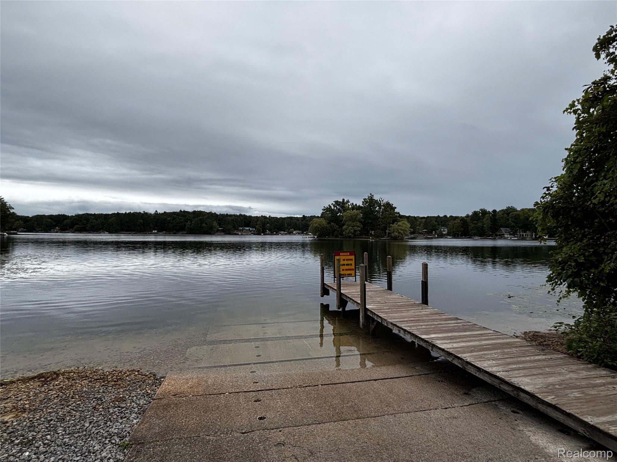 Frost Township, Michigan 48625, United States, 2 Bedrooms Bedrooms, ,1 BathroomBathrooms,Residential,Active,207808