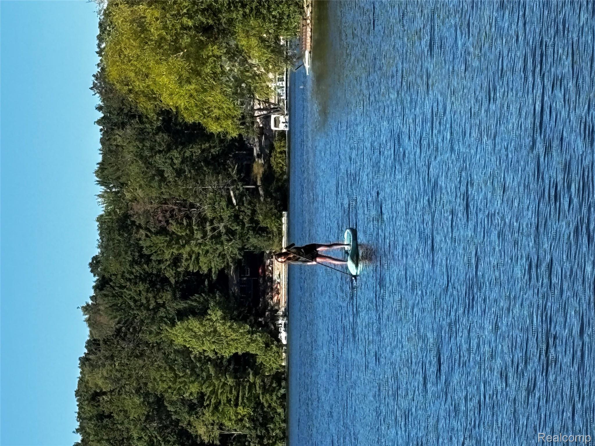 Frost Township, Michigan 48625, United States, 2 Bedrooms Bedrooms, ,1 BathroomBathrooms,Residential,Active,207808