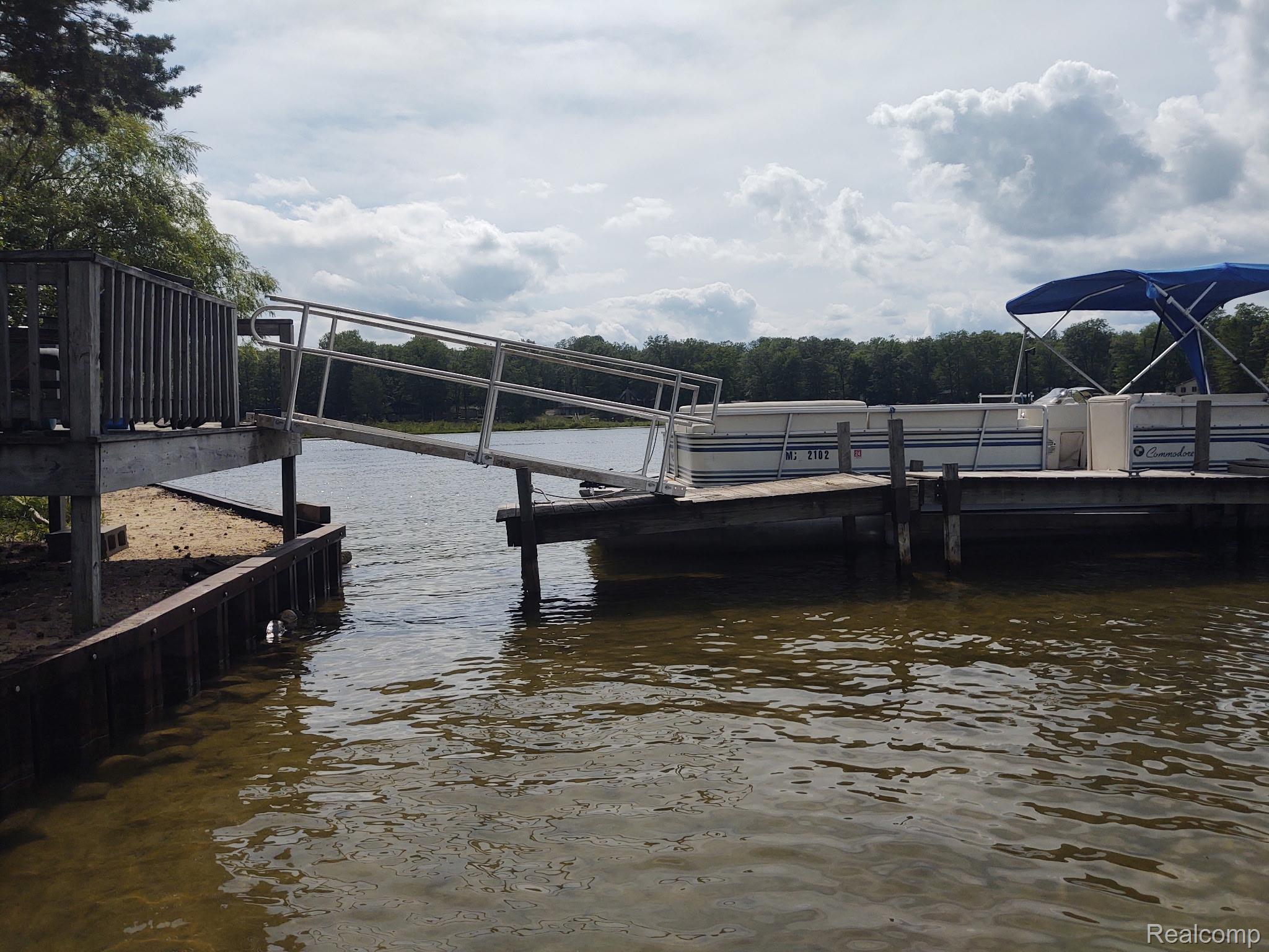 Frost Township, Michigan 48625, United States, 2 Bedrooms Bedrooms, ,1 BathroomBathrooms,Residential,Active,207808