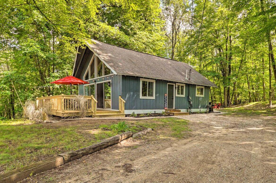 12155 Dubois Drive