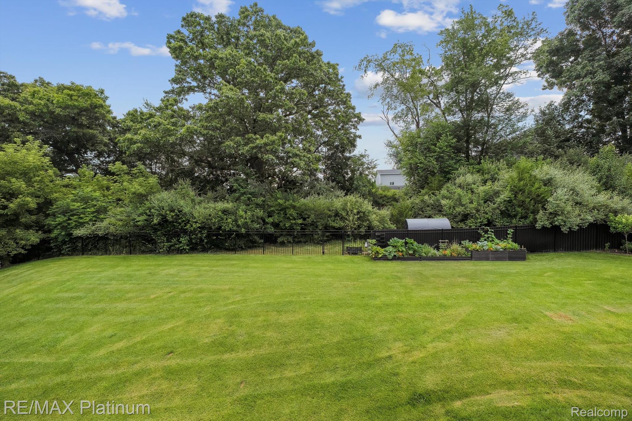 2921 Clivedon Road