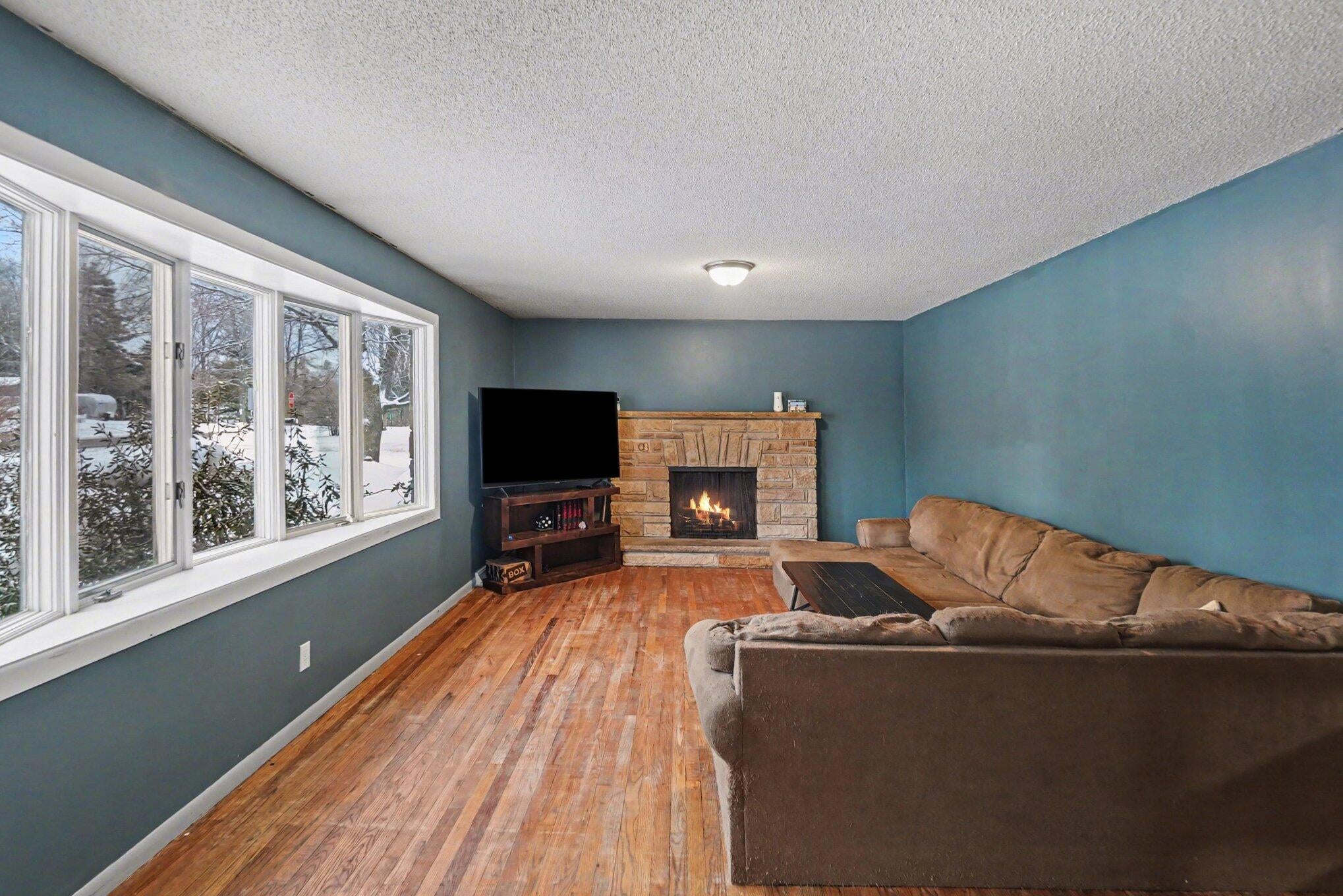17339 Mckinley Road