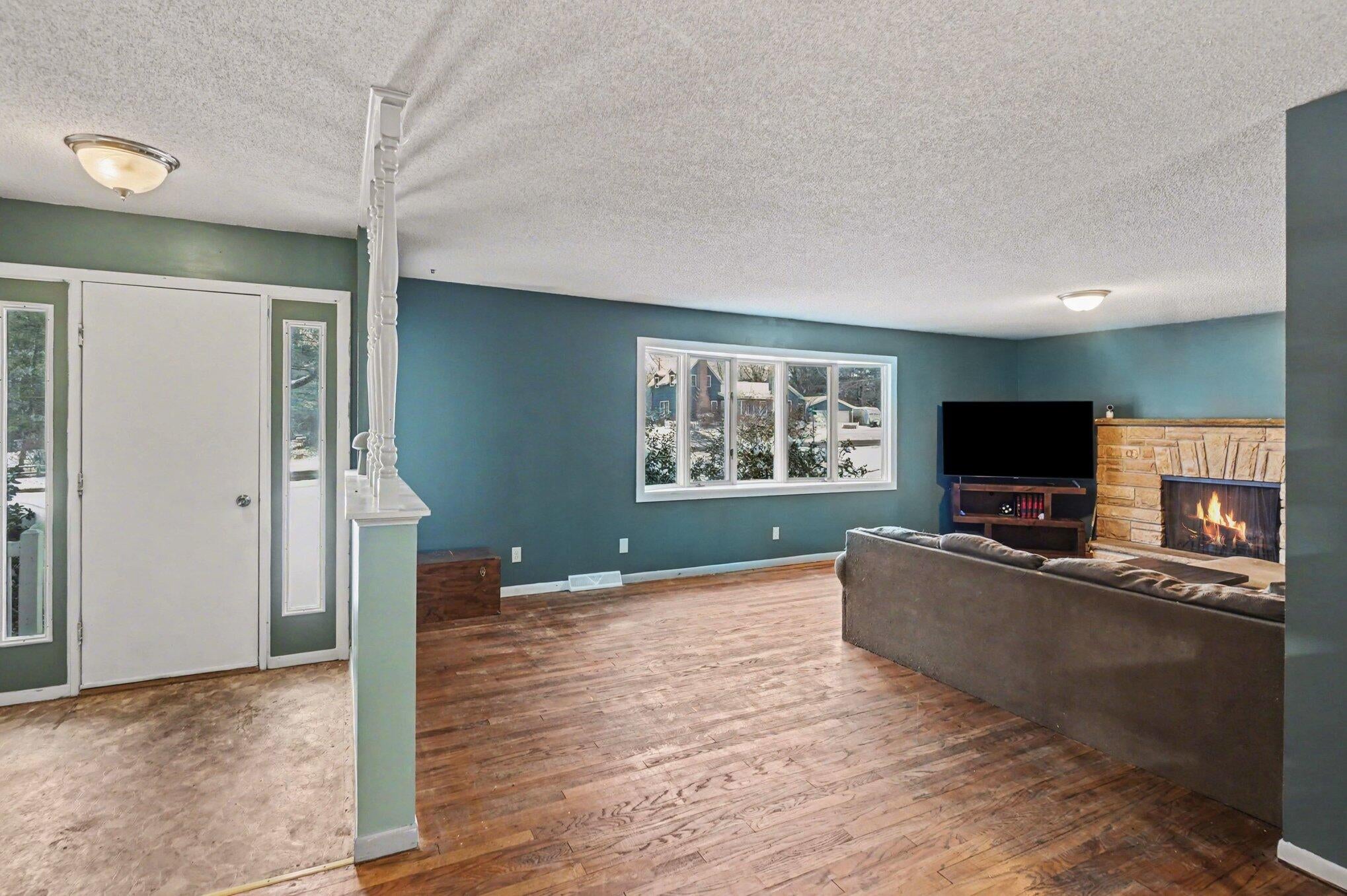17339 Mckinley Road