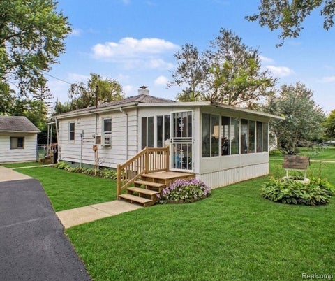 Photo for 5082 N Center Road