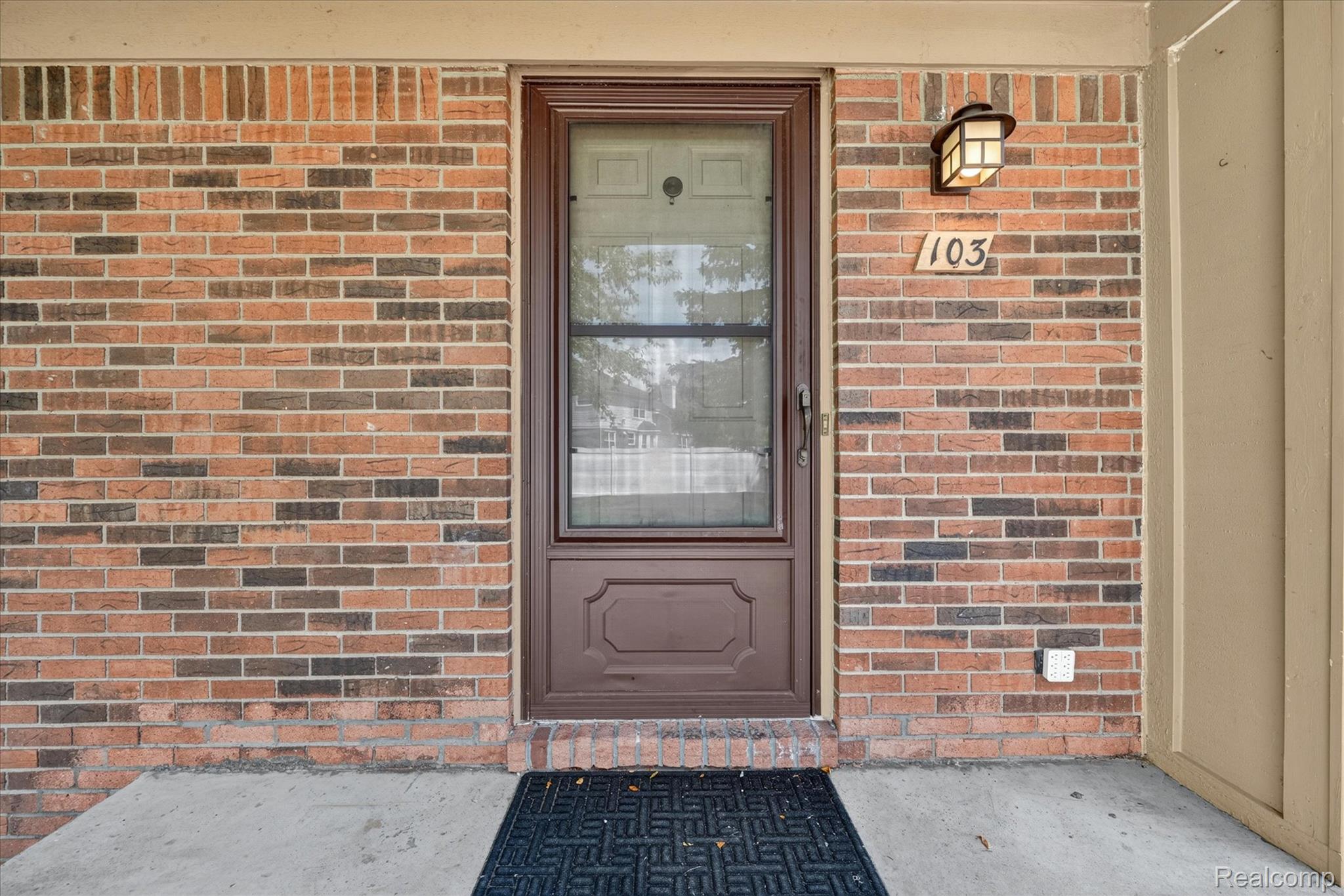 43628 W Arbor Way Drive 103