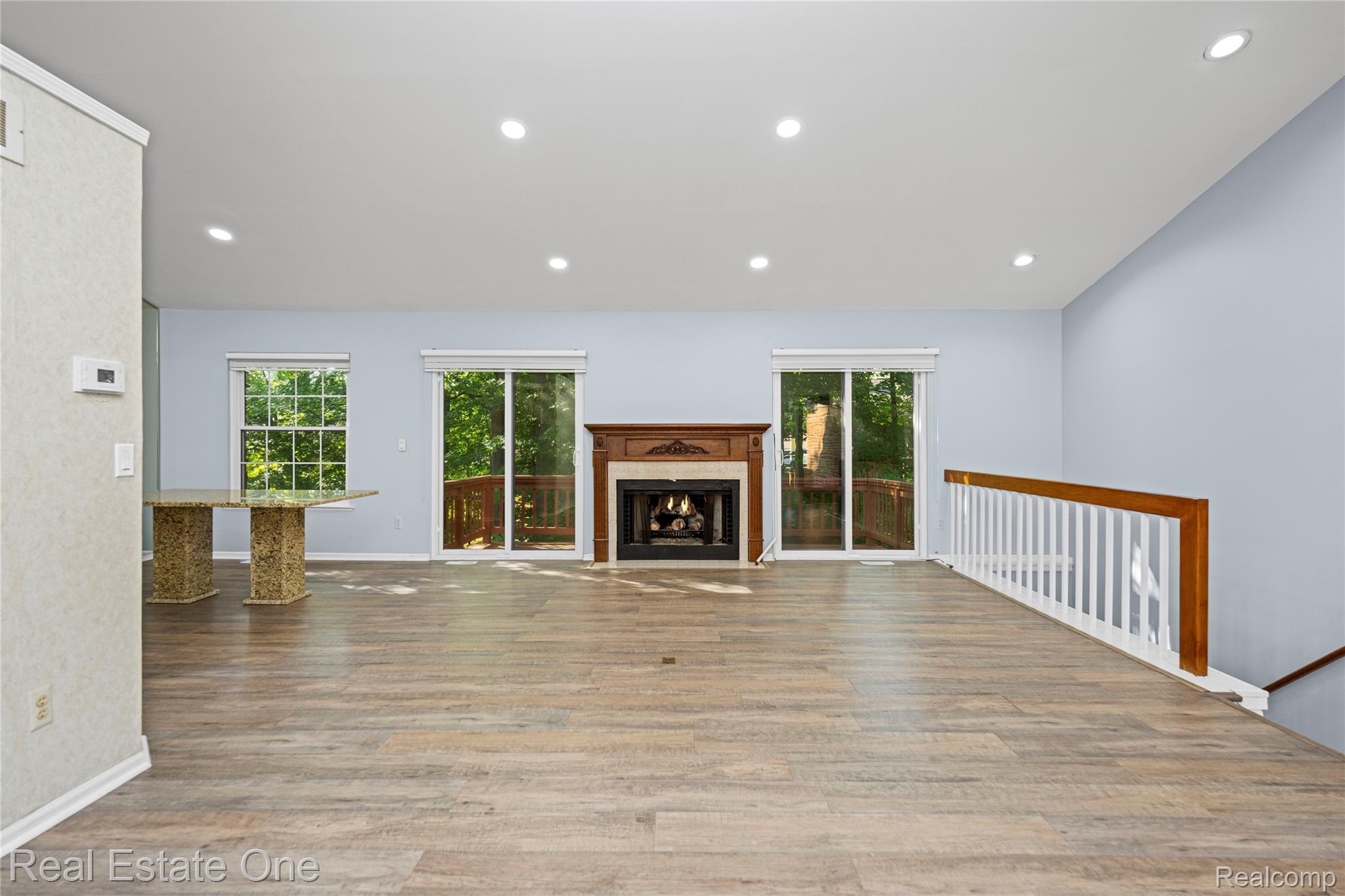 7332 Meadowridge Circle