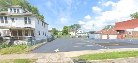 15779 Rosa Parks Boulevard Detroit City MI 48238