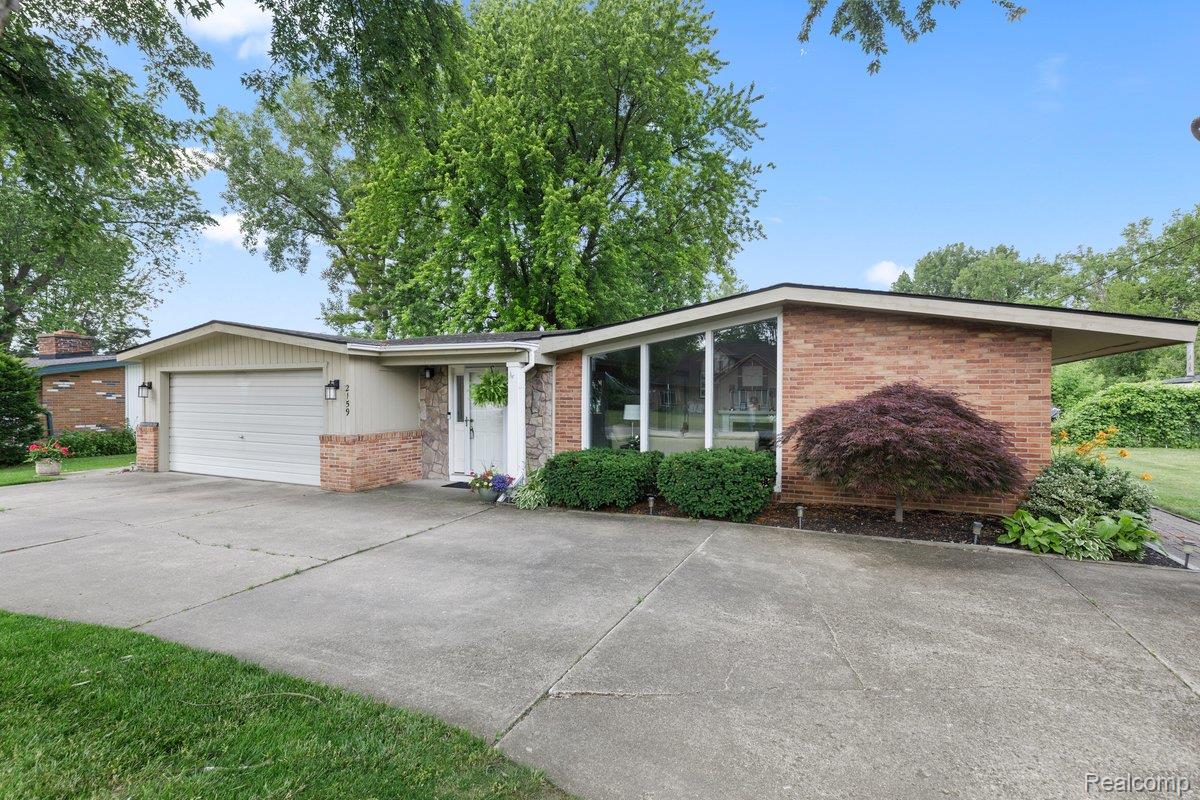 2159 HELMSFORD Drive