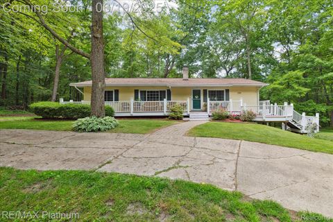 10071 Denton Hill Road Fenton City MI 48430