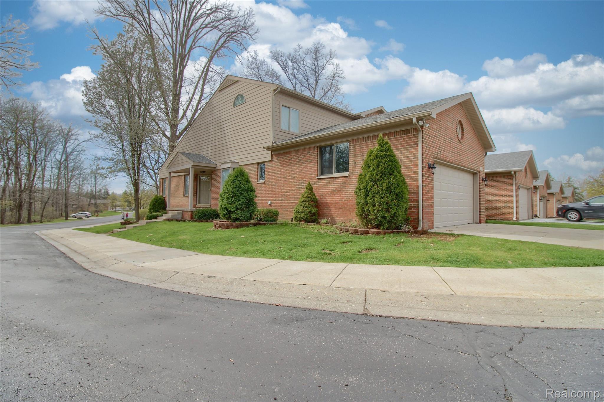 505 Willow Drive 26