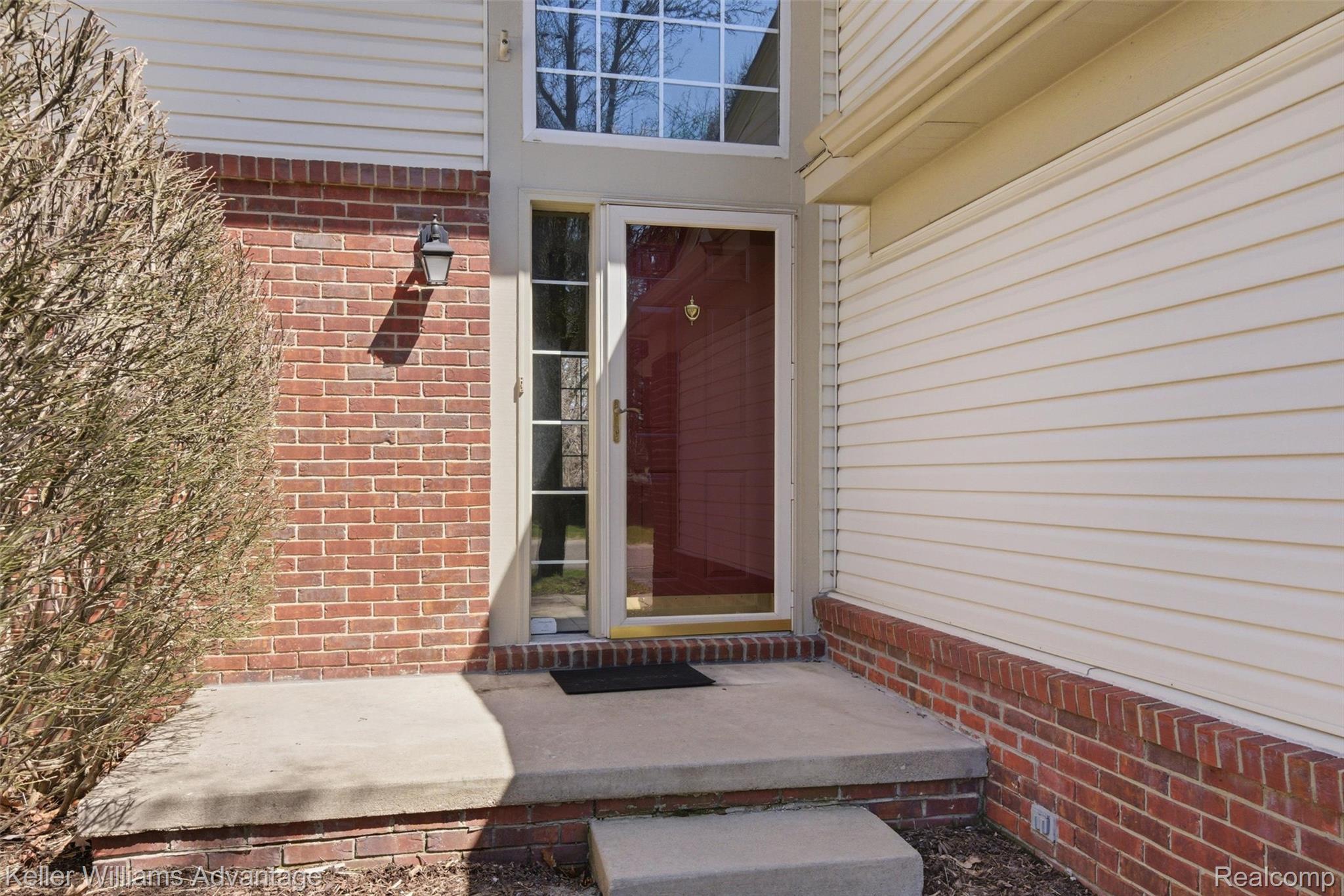 38154 Saratoga Circle