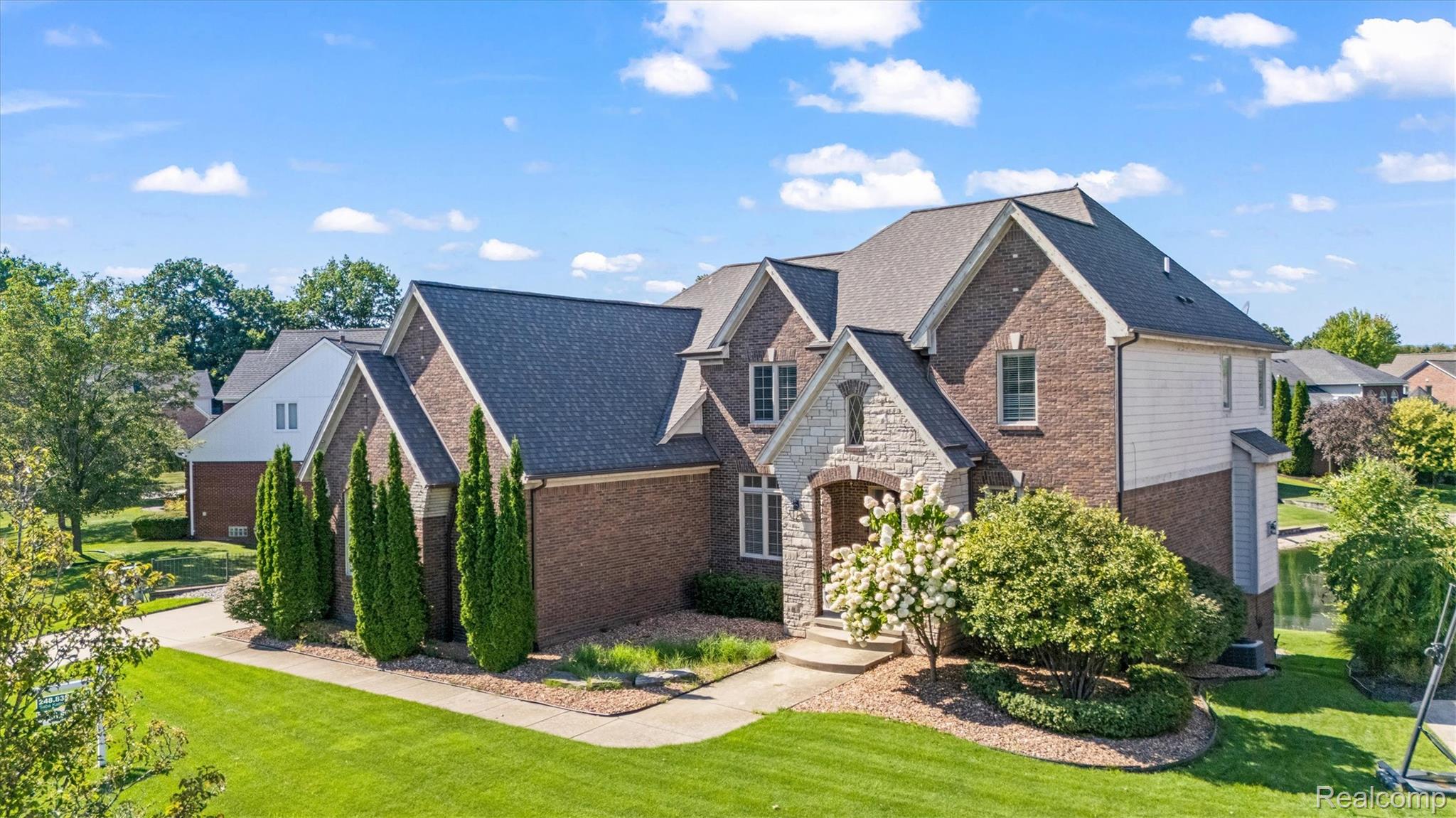 54381 Pelican Lane