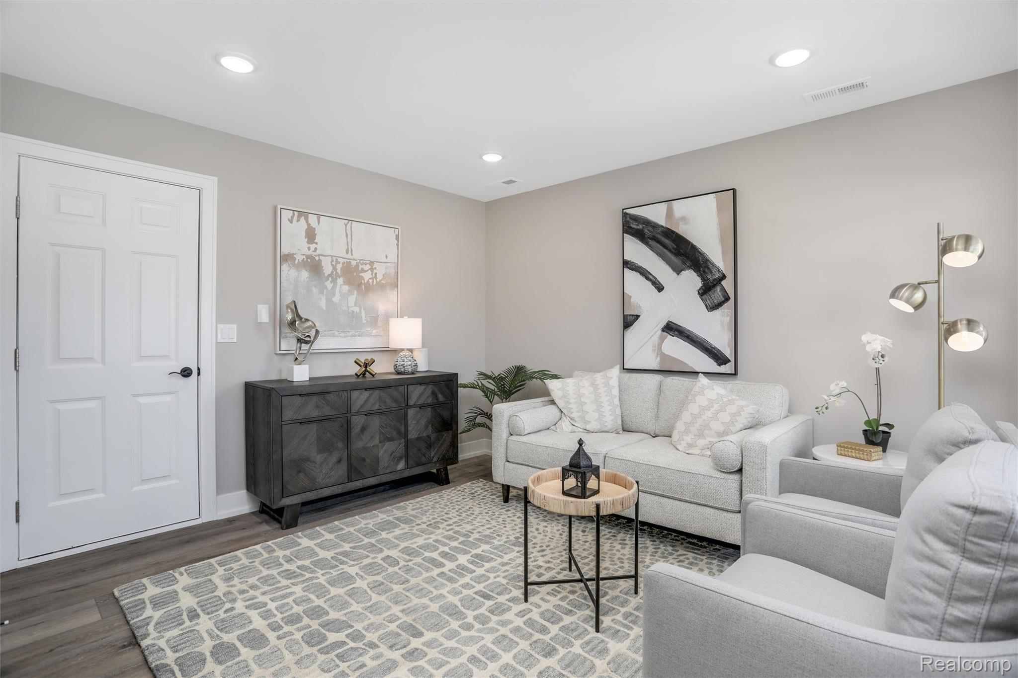 30017 Center Street 015