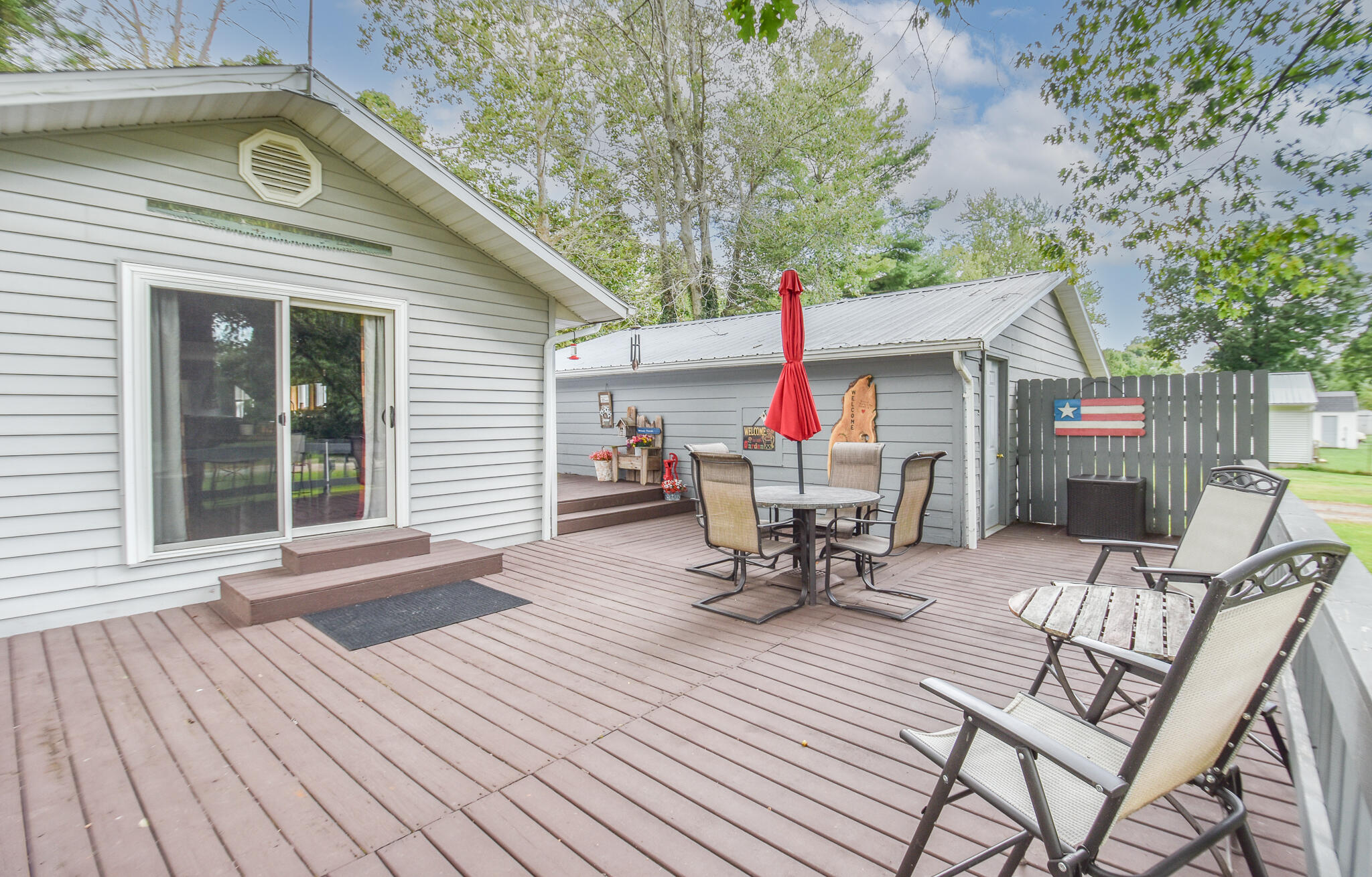 2320 Hemlock Road