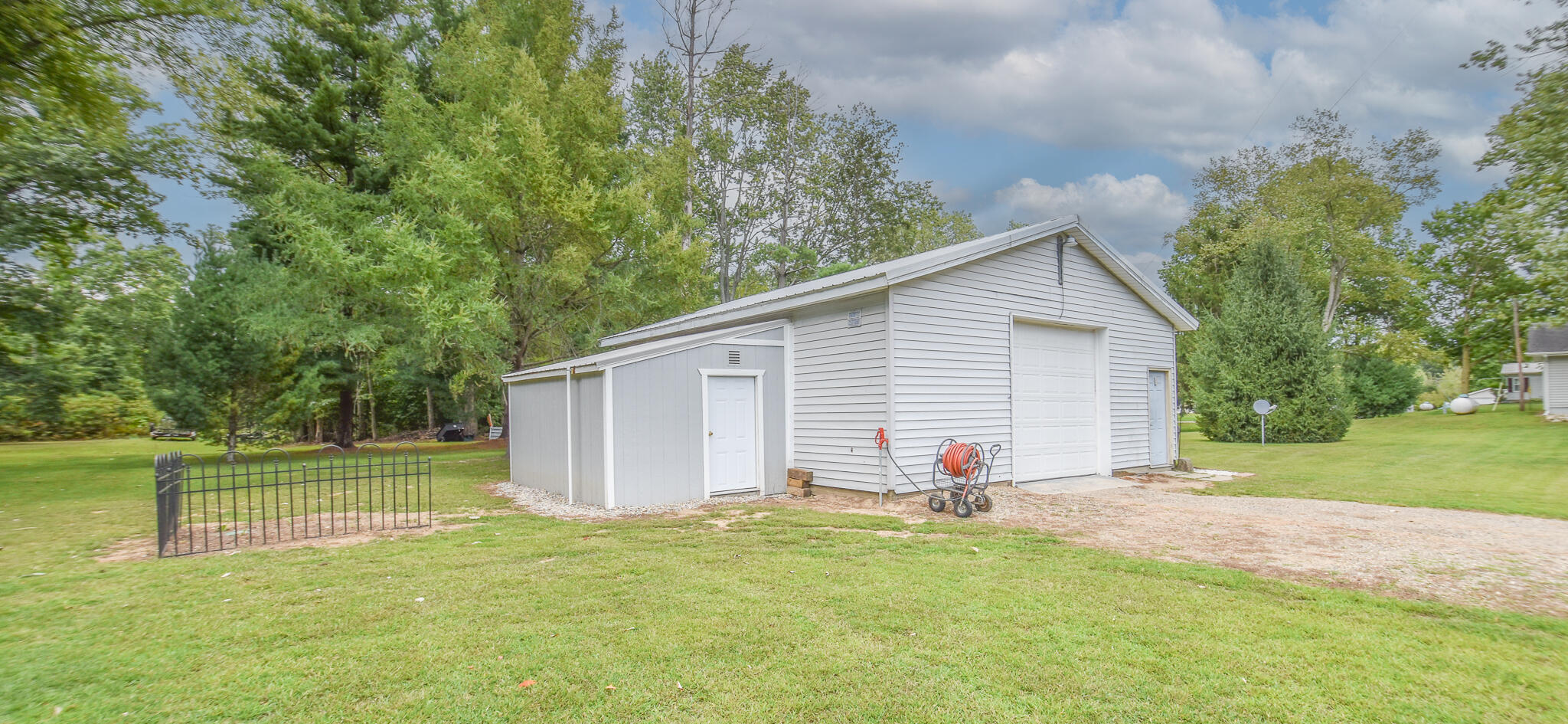 2320 Hemlock Road