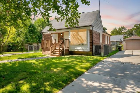 Photo of 9935 Pierson St, Detroit City, MI 48228 (MLS # 20251048595)