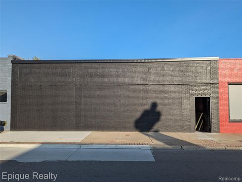 22014 John R Hazel Park City MI 48030