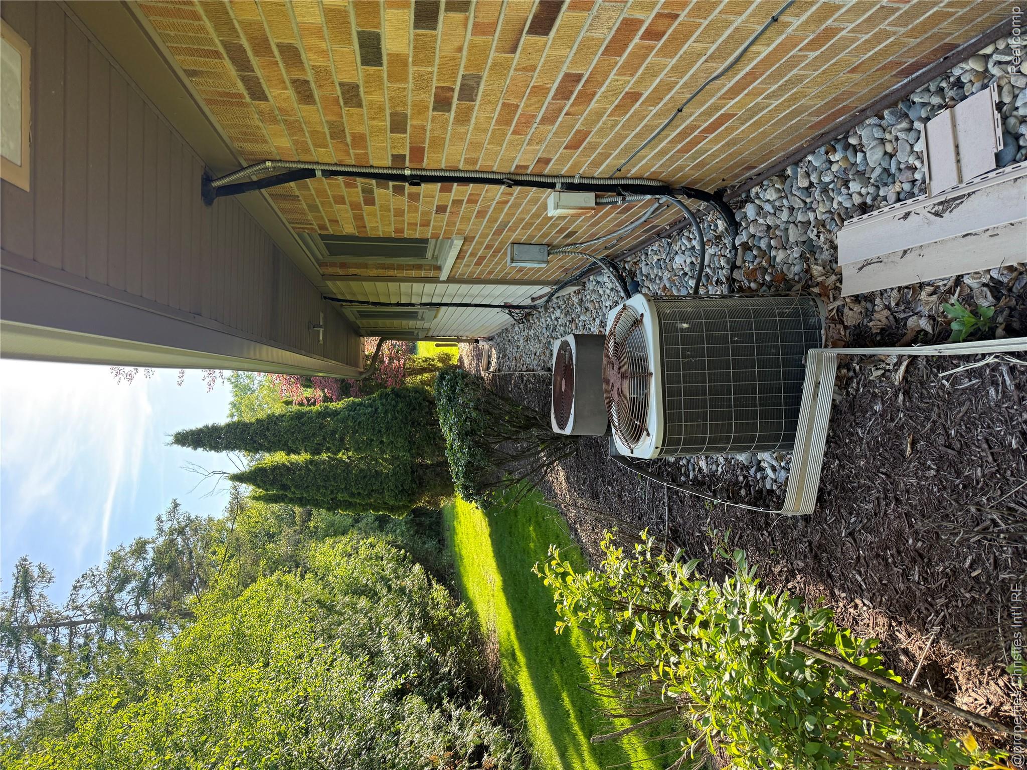 1640 Orchard Lane