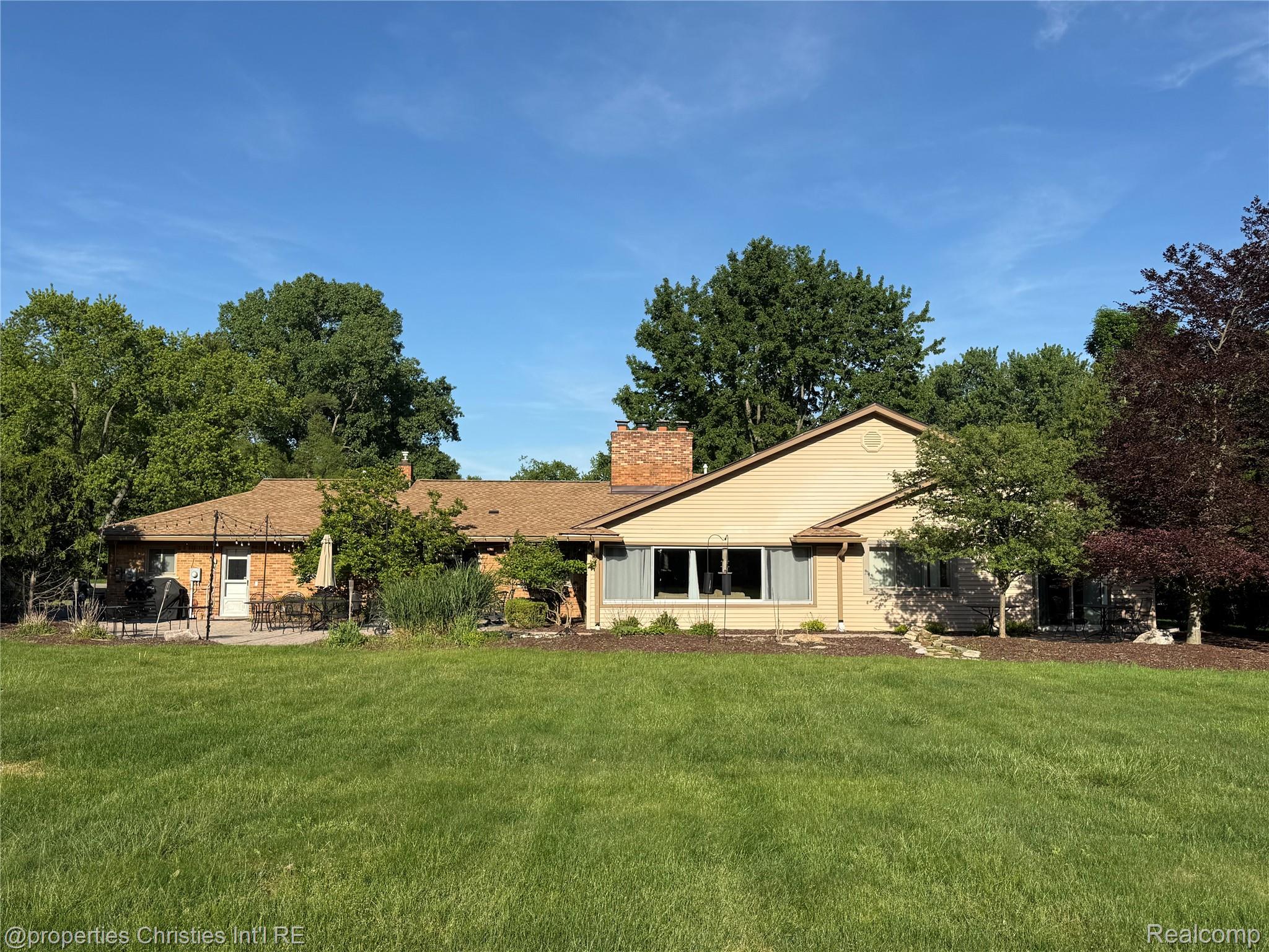 1640 Orchard Lane