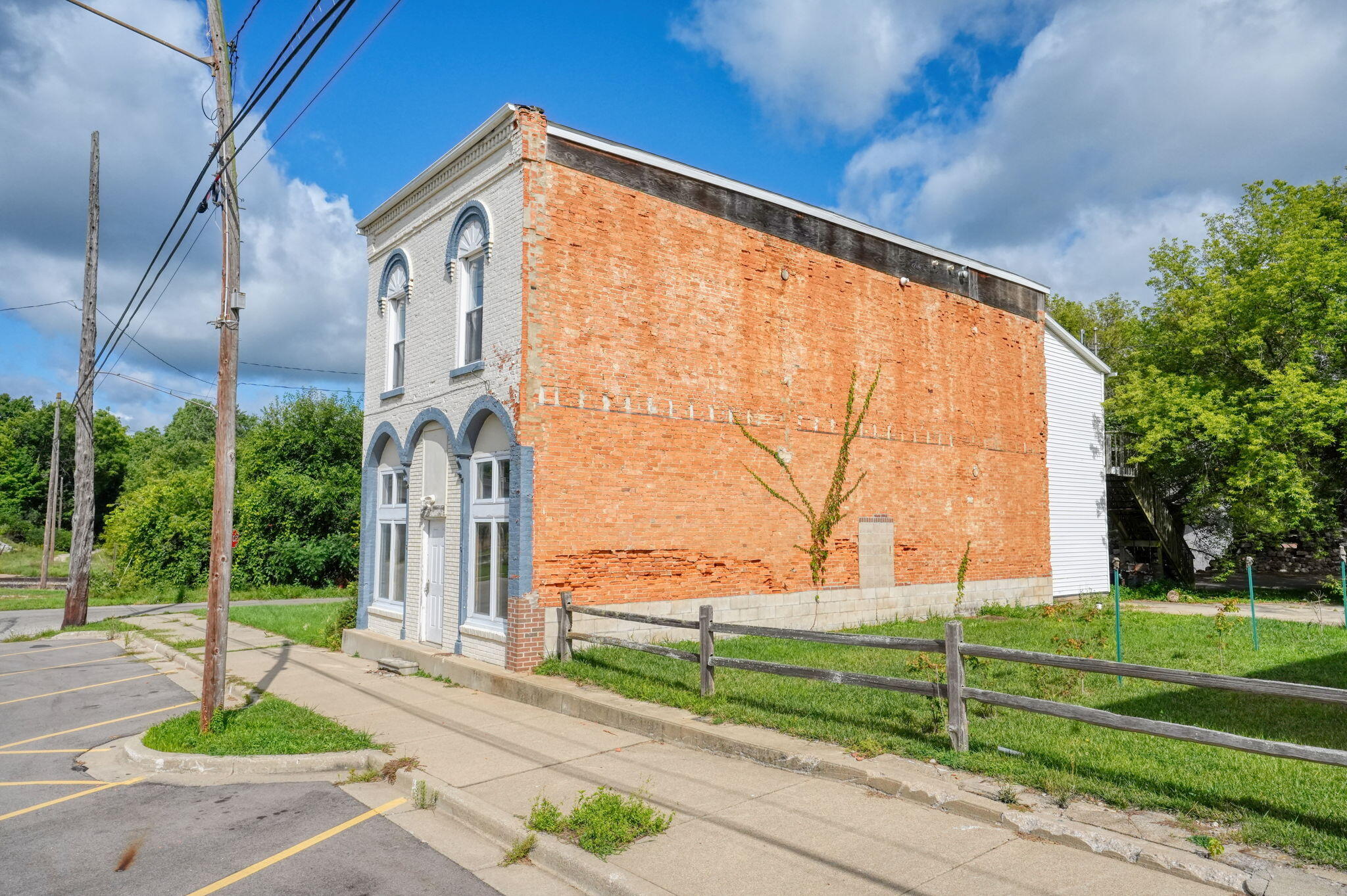 218 W Main Street