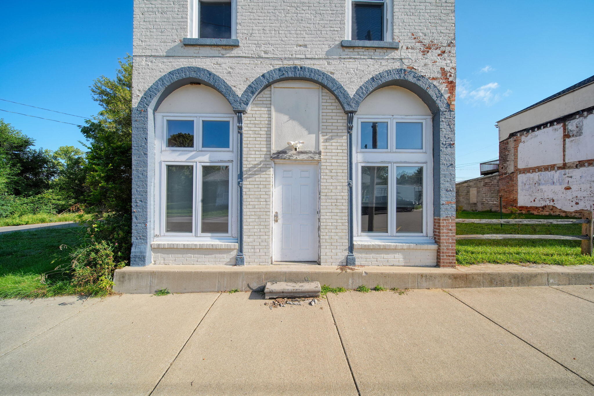 218 W Main Street