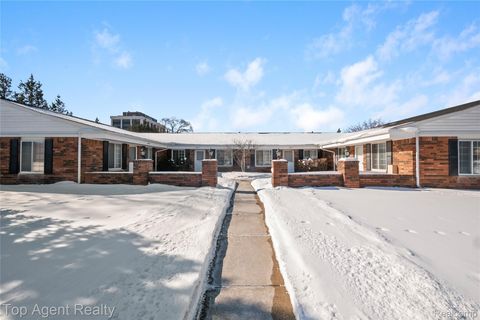 30623 Washington Boulevard Warren City MI 48093