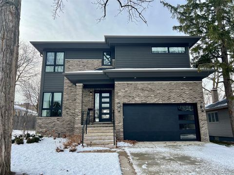 3711 Hampton Boulevard Royal Oak City MI 48073