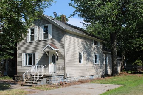 Photo of 1311 Lakeshore Drive, Muskegon City, MI 49441 (MLS # 65026006742)