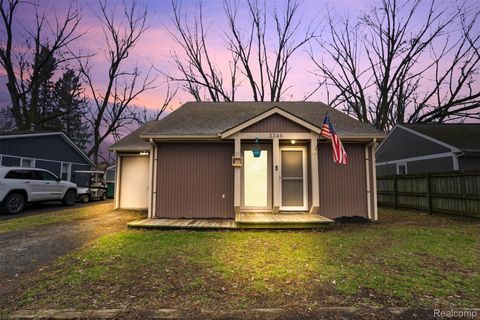 3346 Royal Boulevard Commerce Charter Township MI 48382