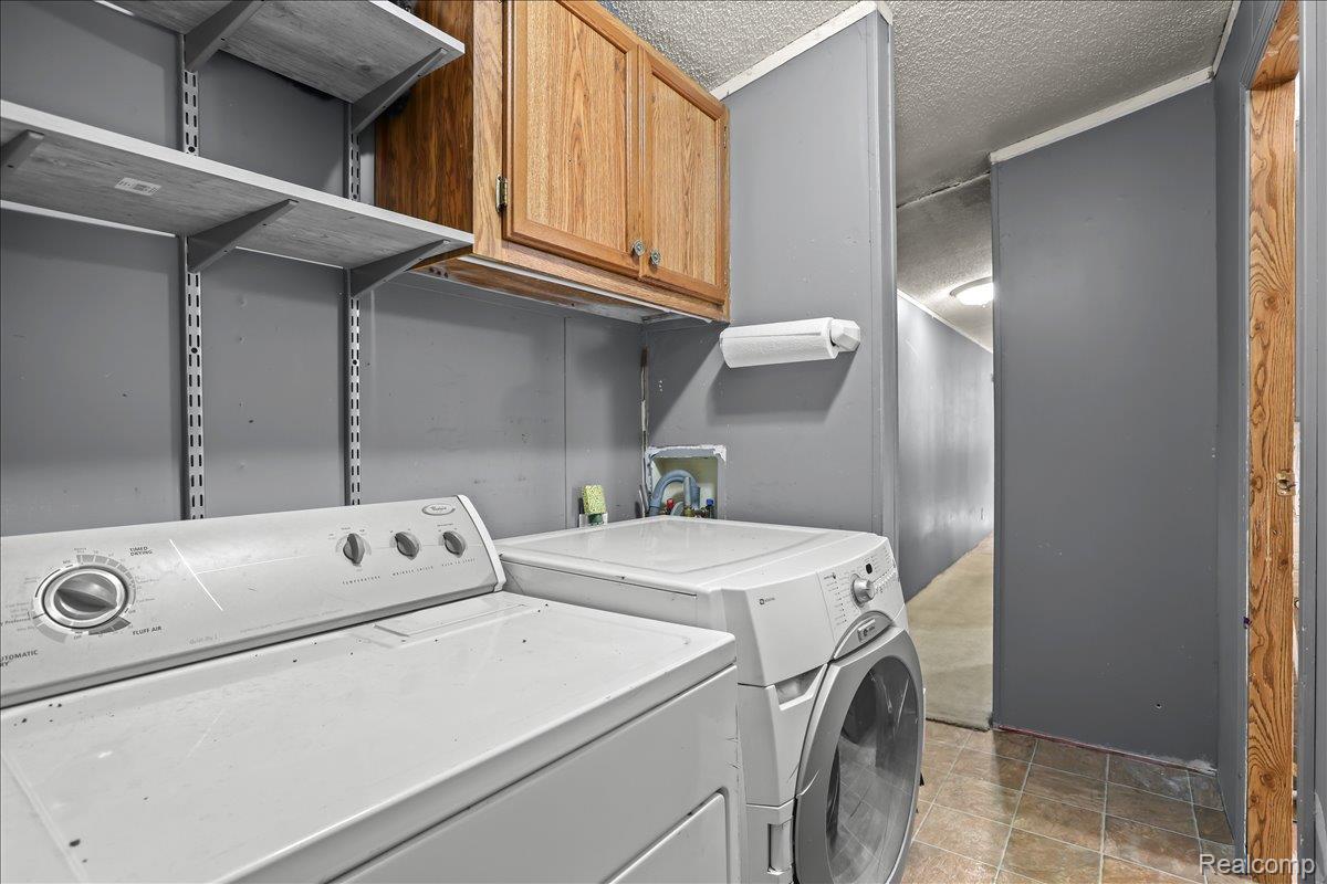 Auburn Hills City, Michigan 48326, United States, 2 Bedrooms Bedrooms, ,1 BathroomBathrooms,Residential,Active,237607