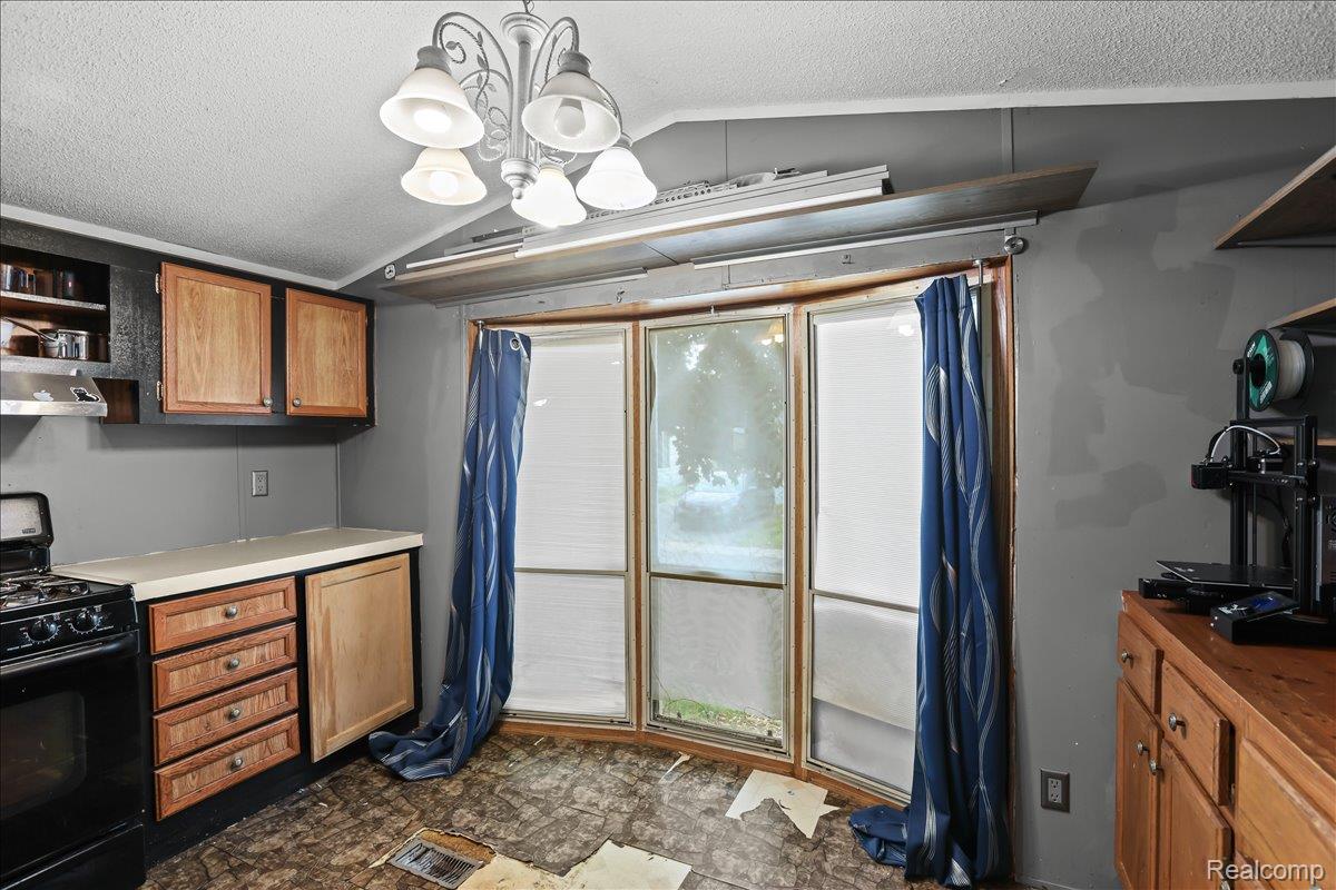 Auburn Hills City, Michigan 48326, United States, 2 Bedrooms Bedrooms, ,1 BathroomBathrooms,Residential,Active,237607